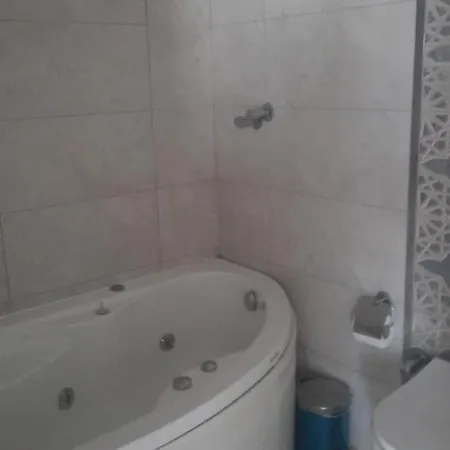 Siesta Apartmanhotel İzmir