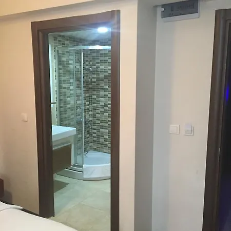 伊兹密尔斯尔斯塔公寓式酒店 伊兹密尔