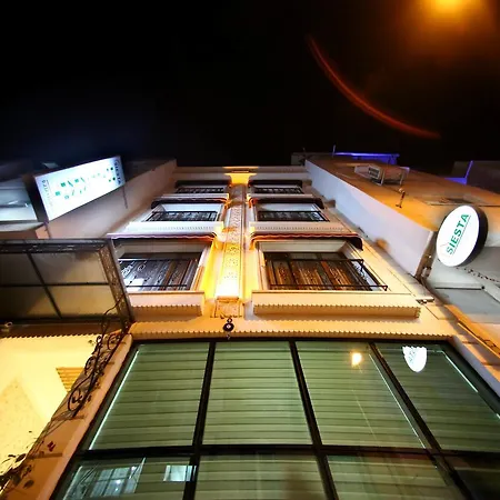 伊兹密尔斯尔斯塔公寓式酒店 3*