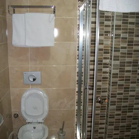 Siesta Aparthotel 3*